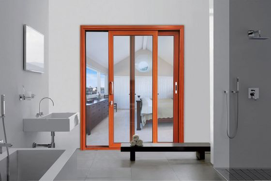 ประตูเลื่อนแบบอัลลูมิเนียมที่แข็งแรง สามารถปรับเปลี่ยนได้ด้วยกระจกที่แข็งแรง