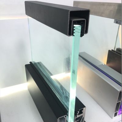 ระบบรางตัว U กระจกนิรภัย 800-1200 มม. พร้อมราวบันไดอะลูมิเนียมเพื่อความปลอดภัยและความสวยงาม