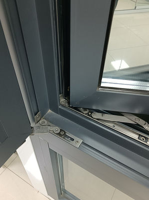 หน้าต่างสวิงอัลลูมิเนียมที่อยู่อาศัย ทําความสะอาดง่าย