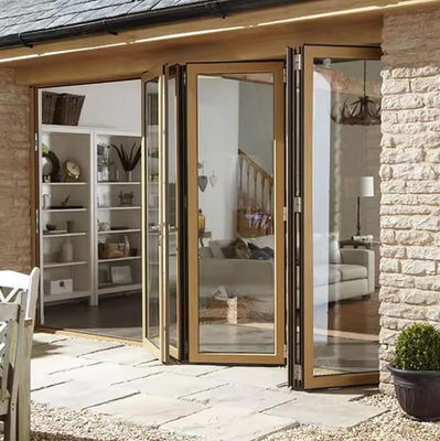 ฝุ่นเคลือบ Bifold Glass ประตูภายนอก ทนทานพายุไทโฟน สําหรับการใช้ภายนอก
