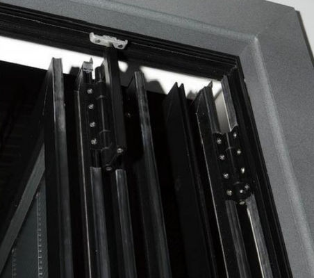 การดําเนินงานเรียบร้อย ประตูพับอลูมิเนียม ประตูอาร์คอเรชั่นอลูมิเนียมภารกิจหนัก