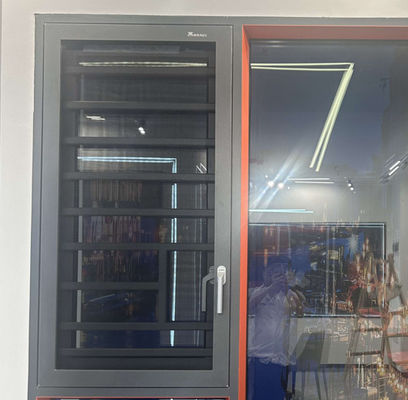 สามารถปรับเปลี่ยนสวิง เปิดหน้าต่าง การติดตั้งง่ายด้วยโปรไฟล์กันไฟ