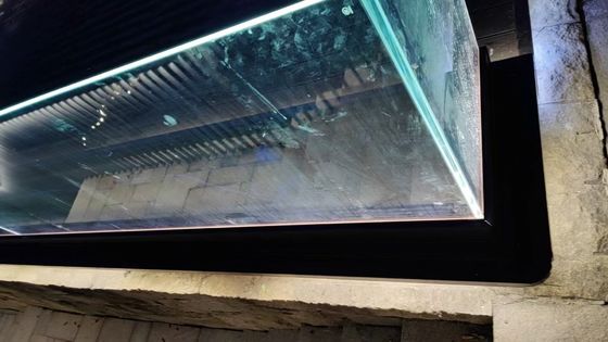 อลูมิเนียมและกระจกไร้กรอบ รูปทรงสี่เหลี่ยมที่มีแสง LED