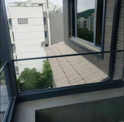 SZG อัลลูมิเนียมและกระจกยืดหยุ่น Railing การติดตั้งง่าย ปรับแต่ง