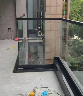 อัลลูมิเนียม U Channel Glass Railing อัลลูมิเนียม Glass Balustrade