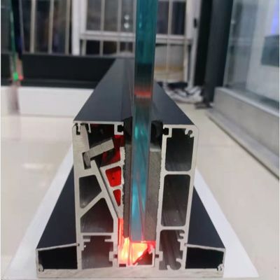 ราวบันไดกระจกไร้กรอบแบบ U Channel พร้อมไฟ LED และรับประกันมากกว่า 5 ปี