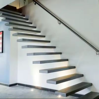 สายไฟ LED อัตโนมัติที่กําหนดเอง ระดับบันไดไม้ลอยภายใน