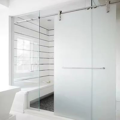 ประตูแยกกระจกภายใน ขนาดกระจกหนา 1.4 มม และอายุการใช้งาน 50 ปี