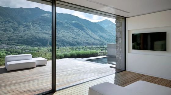 ประตูบานเลื่อนอะลูมิเนียมแบบเรียบง่ายทันสมัย พร้อมฮาร์ดแวร์สแตนเลสสตีลและโครงสร้างเสริมความแข็งแรง