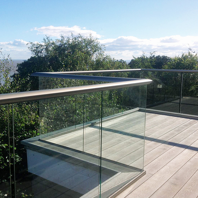 12 มิลลิเมตร กระจกกระจกแข็ง อลูมิเนียม U-Channels โปรไฟล์ Handrail ระบบ Railing