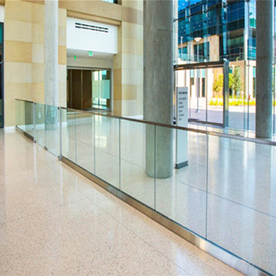 12 มิลลิเมตร กระจกกระจกแข็ง อลูมิเนียม U-Channels โปรไฟล์ Handrail ระบบ Railing