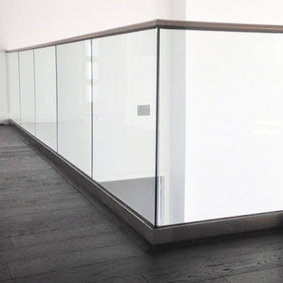 12 มิลลิเมตร กระจกกระจกแข็ง อลูมิเนียม U-Channels โปรไฟล์ Handrail ระบบ Railing