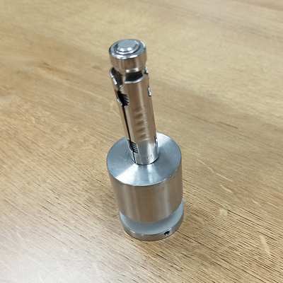 สแตนเลสสตีลปรับได้ 304 316 มาตรฐาน ติดผนัง สำหรับราวบันไดระเบียงกระจก