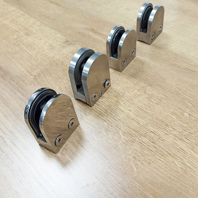 ราวบันไดกระจกนิรภัยแบบไร้กรอบ ดีไซน์ปรับได้ พร้อมแคลมป์จับโค้ง 304 316