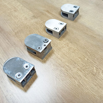 ราวบันไดกระจกนิรภัยแบบไร้กรอบ ดีไซน์ปรับได้ พร้อมแคลมป์จับโค้ง 304 316