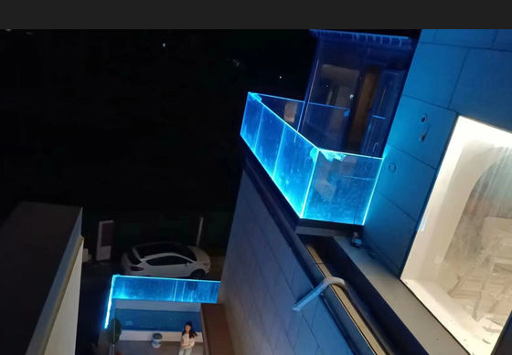 การติดตั้งง่าย อลูมิเนียม U Channel Glass Railing โมเดิร์น ด้วยแสง LED